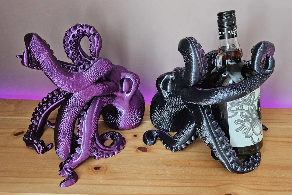 1X Kraken 700ml Rum Bottle Holder Stand Purple to Black - Image 4 of 4