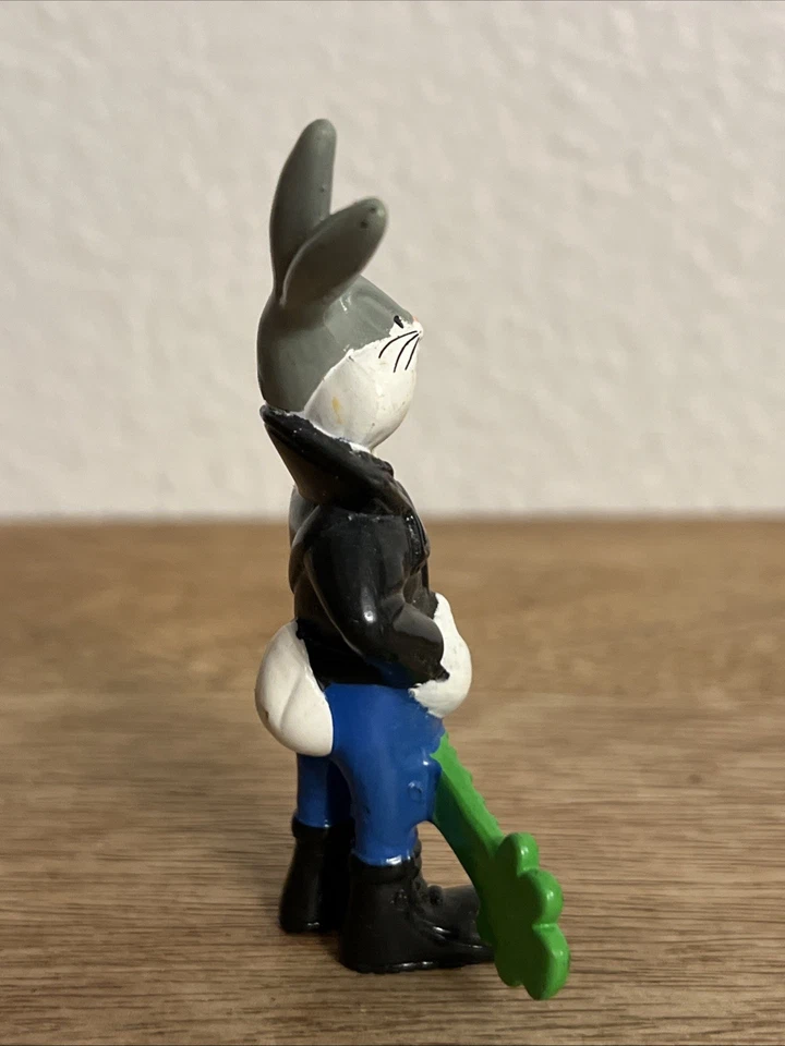 Bugs Bunny W/ Carrot Guitar Warner Bros Looney Tunes 3” Figure 1994 Pepsi Toy - Image 4 of 4