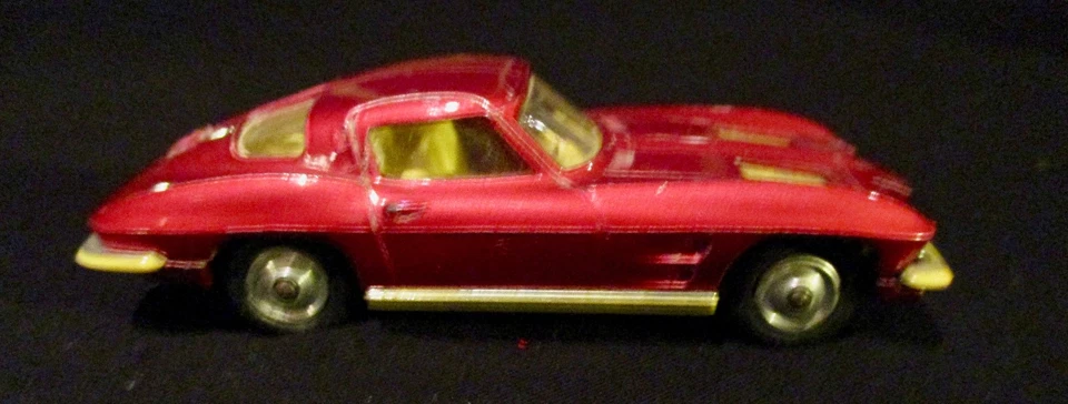 Corgi Toys 310 Chevrolet C2 Corvette Sting Ray Split window  1:43 original 60er - Bild 4 von 4