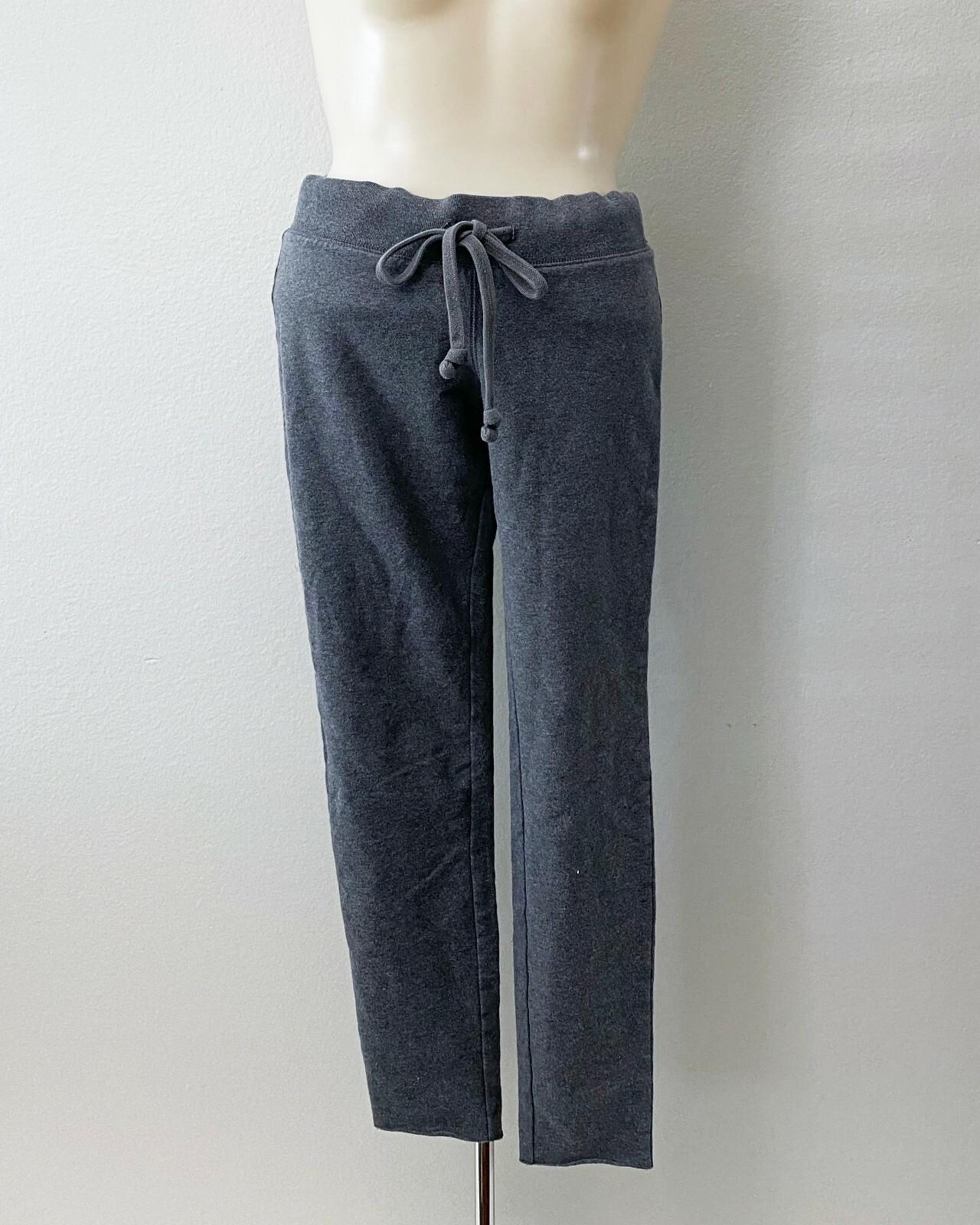 Mossimo Supply Co Capri / Crop Leggings, Gray, Size XS | eBay