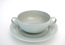 1934 Wagenfeld für Fürstenberg 639 Suppentasse Seladon Goldmedaille Weltausstell