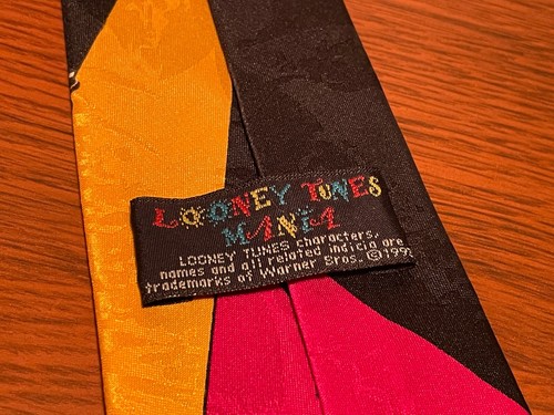 Vintage LOONEY TUNES MANIA official tie 90s Bugs Bunny Taz Sylvester 1993 - Picture 7 of 10