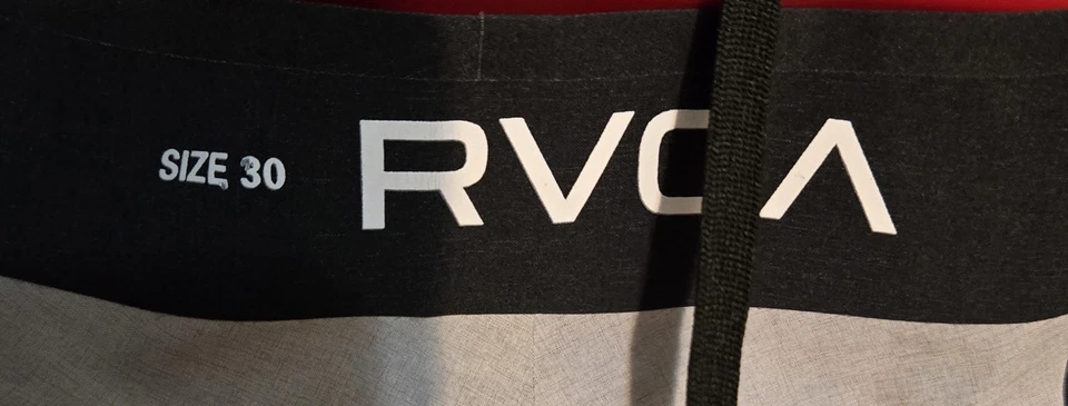 RVCA APEX STRETCH BLACK CAMO BOARDSHORTS MENS SIZE 30 🔥 - Image 3 of 4