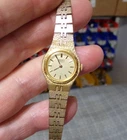 Women's Vintage SEIKO Gold Watch w/ New Battery - Works Great! c79