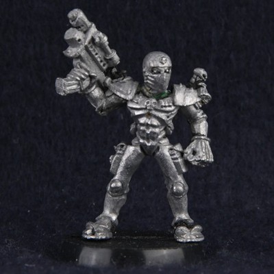 Rogue Trader Imperial Assassin mit Kombiwaffe Metall Citadel 40K Ninja C642