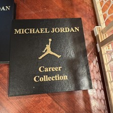 1996 Upper Deck Michael Jordan 22 k kt Gold 16 Card Commemorative Cards 10000.