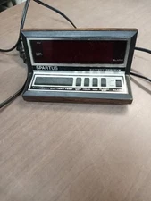 Spartus Digital Alarm Clock Model 1140 Faux Wood Red Numbers Working (ClocksA)