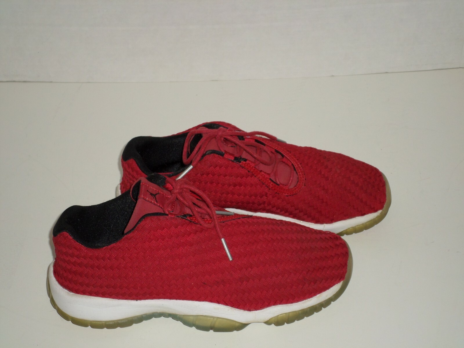 jordan future low top