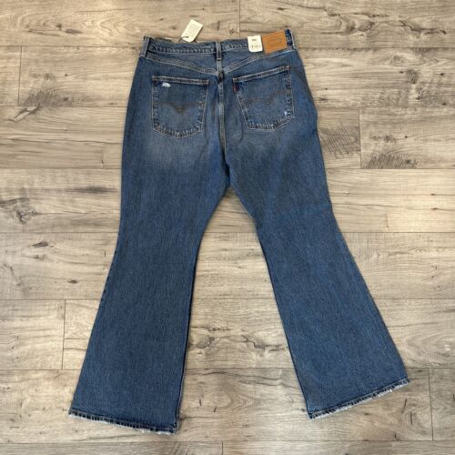 Levi's 70's High Flare Leg Jeans Medium Wash Distressed Denim 34 x 32 - Picture 13 of 14