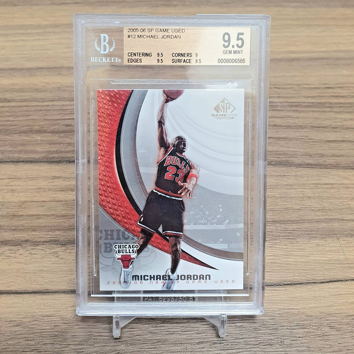 2005-06 SP Game Used Edition - Michael Jordan #12 Gold /25 for 