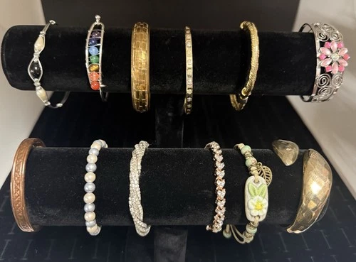 Costume Jewelry Bracelets Lot Of 12 Vintage 2 Recent Silver Tones Gold Tones Ect