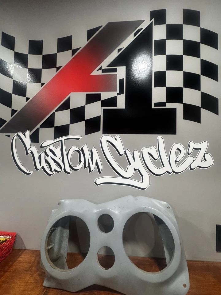 Suzuki hayabusa 2021 para presentar ALTAVOZ UNDERTAIL POD tiene capacidad para 2 8s y 2 tweeters  Foto 3 de 3