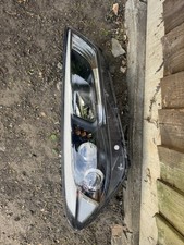 HYUNDAI TUCSON MK3 HEADLIGHT DRIVER RIGHT SIDE 92102-D7210 GENUINE