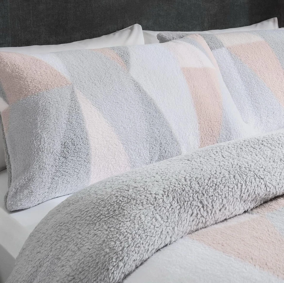 Teddy Fleece Duvet Cover Set Geo Triangle Blush Pink Soft Warm Winter Bedding UK - Image 4 of 4