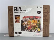 Rolife Garage Workshop DIY Miniature Dollhouse Kit DG165 Model Kit Crafts NIB