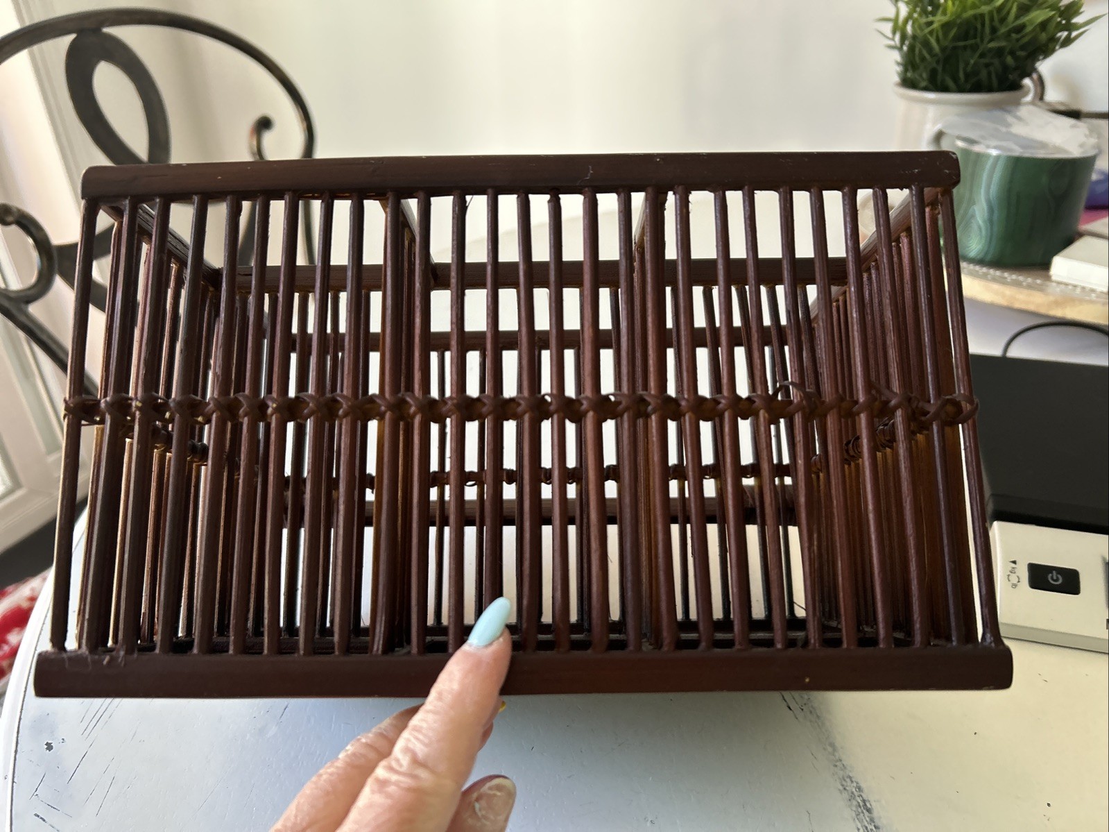 VTG Utensil & Napkin Carrier Holder Made Of Plastic & Wood BBQ Picnic 6.25”H