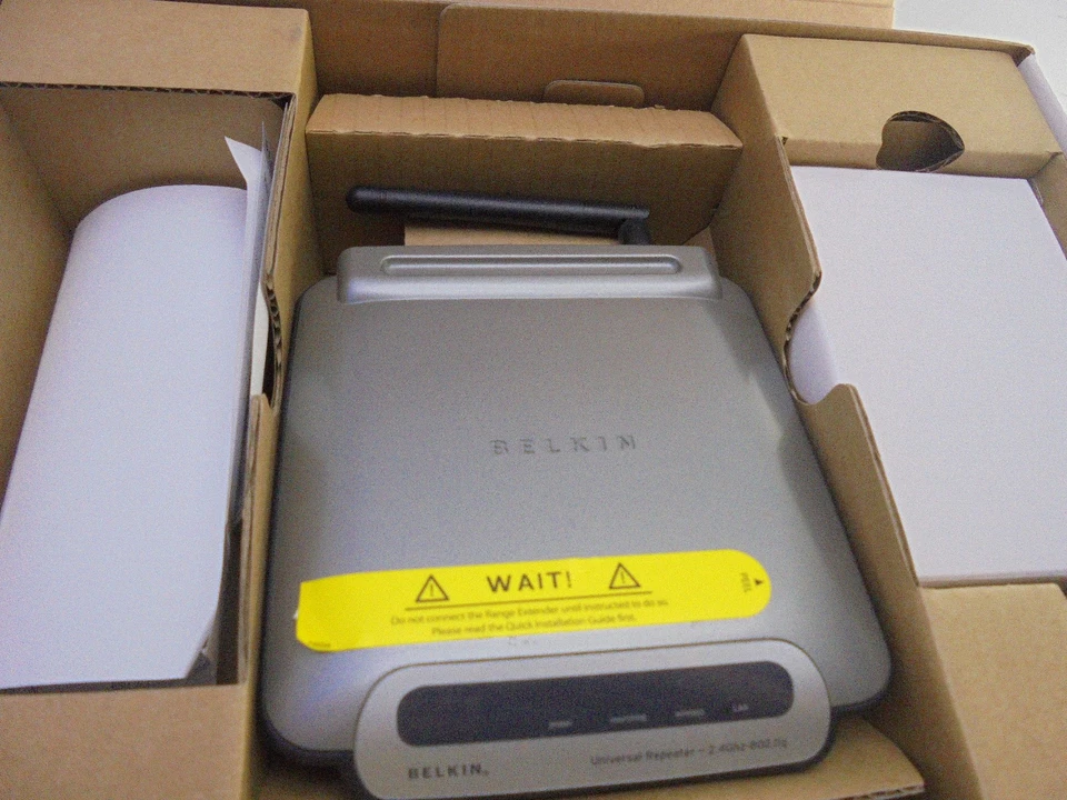 Belkin Wireless G Universal-Range Extender/Access Point F5D7132UK Brand New/Seal - Image 3 of 4