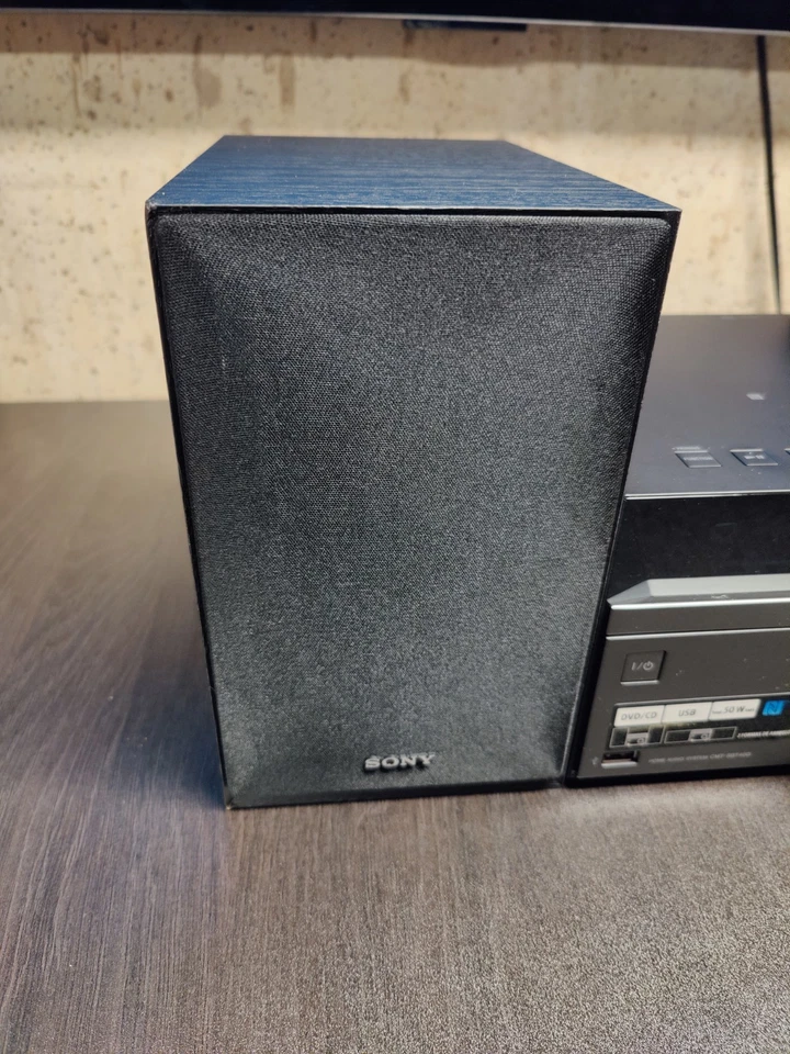 Sony HCD-SBT40 CD Stereo System Bluetooth NFC USB Radio - Image 3 of 4