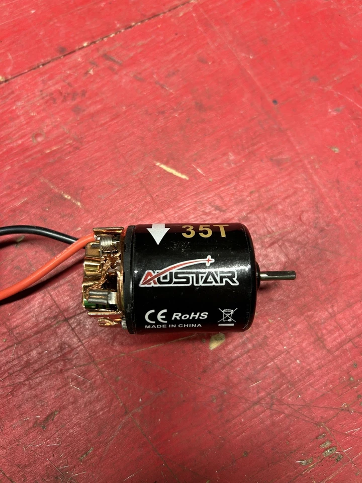 Dos motores cepillados axiales 35t y AUSTSR 35T Foto 3 de 4