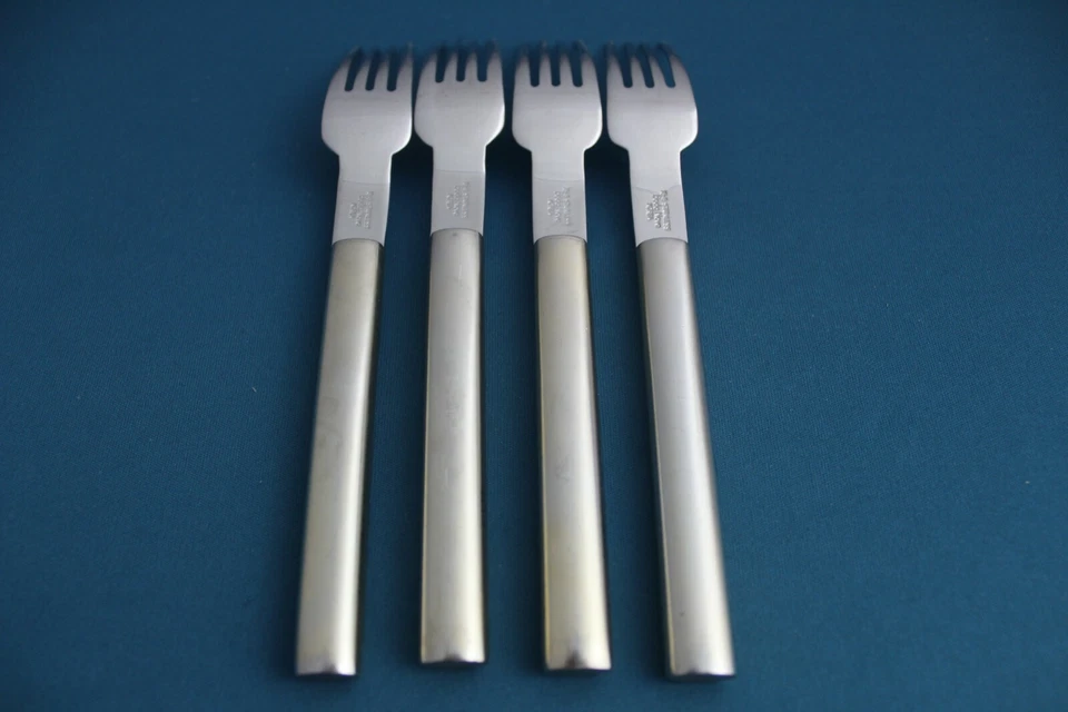 4 Dinner Forks Boda Nova OVAL STEEL GOLD 18/8 Stainless Korea 7 1/2" - Image 4 of 4