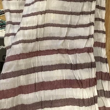 used Scarf/Shaw women's