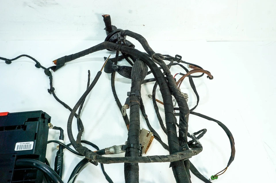 Жгут проводов для кабеля двигателя 5,5 л 10–13 Mercedes-Benz E550 W212 от оригинального производителя 5077 - Изображение 4 из 4