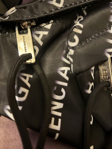 Balenciaga Black And White Gradient Logo Printed Nylon Wheel Beltpack - Picture 3 of 4