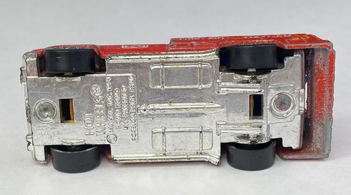 Hot Wheels Rescue Fire Truck - Flying Colors Blackwalls Hong Kong Vintage 1974 - Picture 8 of 9