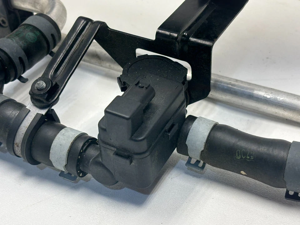 2011-2014 Porsche Cayenne Engine Water Coolant Tube Hose Line Pump PO34 OEM Foto 4 de 4