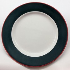 Set of 4 Furio Christmas Forest Green w/Narrow Red Rim Dinner Plates
