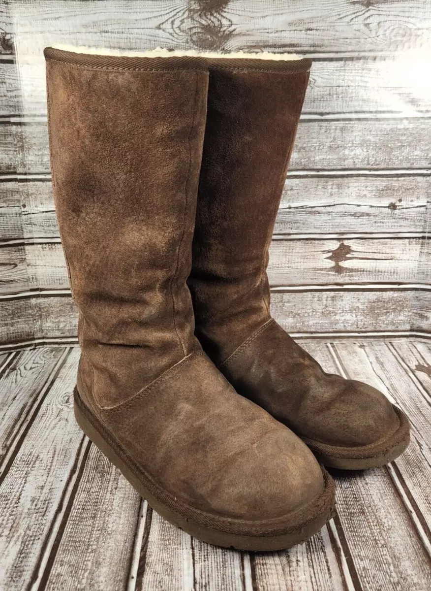 Ugg boots with zipper on clearance back