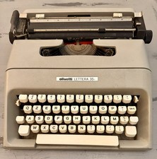 Macchina da scrivere -