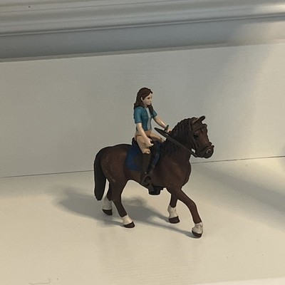 Schleich Horse Club Lisa Rider + Bay Horse And Tack Lot Playset
