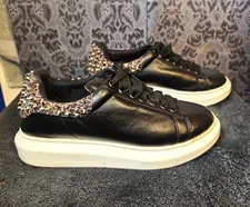 Steve Madden-Womens black lace-up Saker platform leather spiked sneakers size 9M