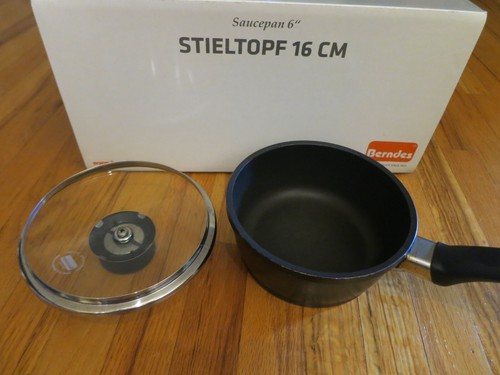 Berndes Nonstick Induction Saucepan 7.25"/1 Qt with Lid USED - Picture 6 of 9