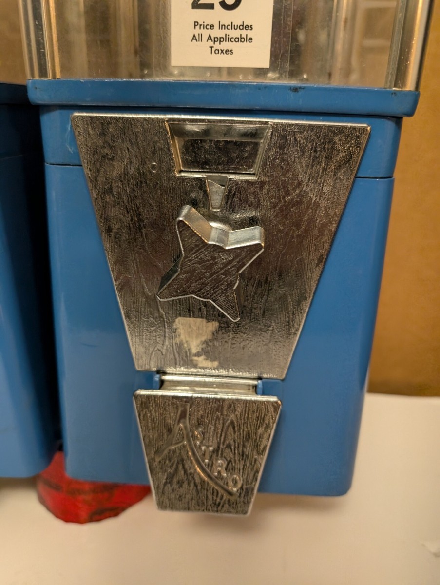 2 Vending Machine Gumball Acorn Quarter 25 Cents Astro Vista No