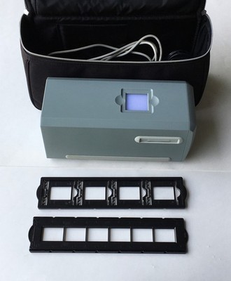 Plustek  Intelliscan Optic Film 7200 35mm  Slide & Negative Scanner + Cord +Case