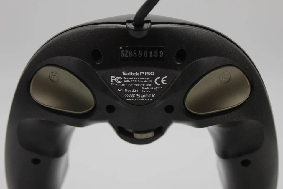 SAITEK P150 USB Action Pad J31 Gamepad PC/Mac Controller Original Vintage - Imagem 3 de 4