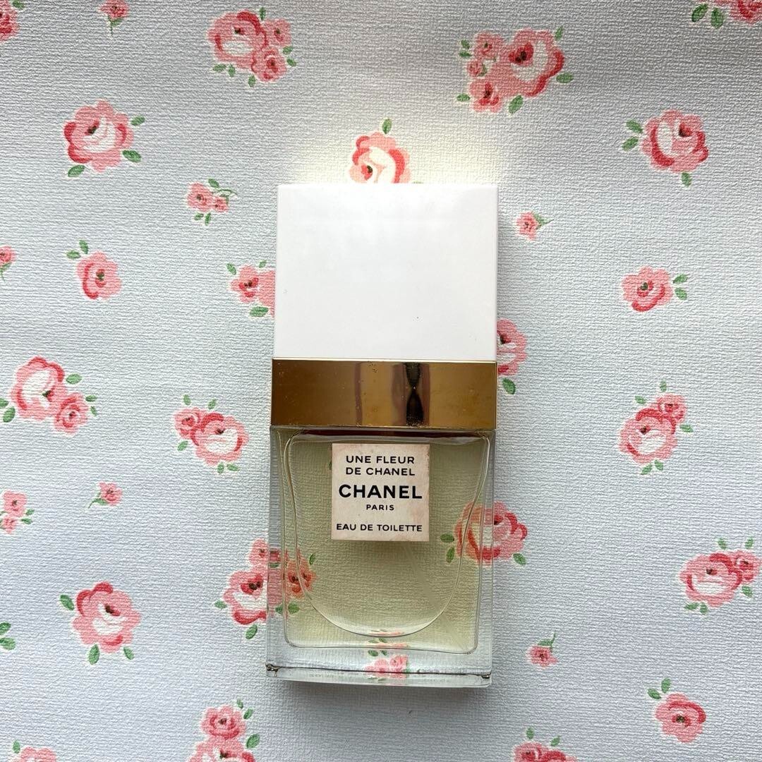 Chanel perfume UNE FLEUR DE CHANEL Eau de Toilette 35ml/1.2