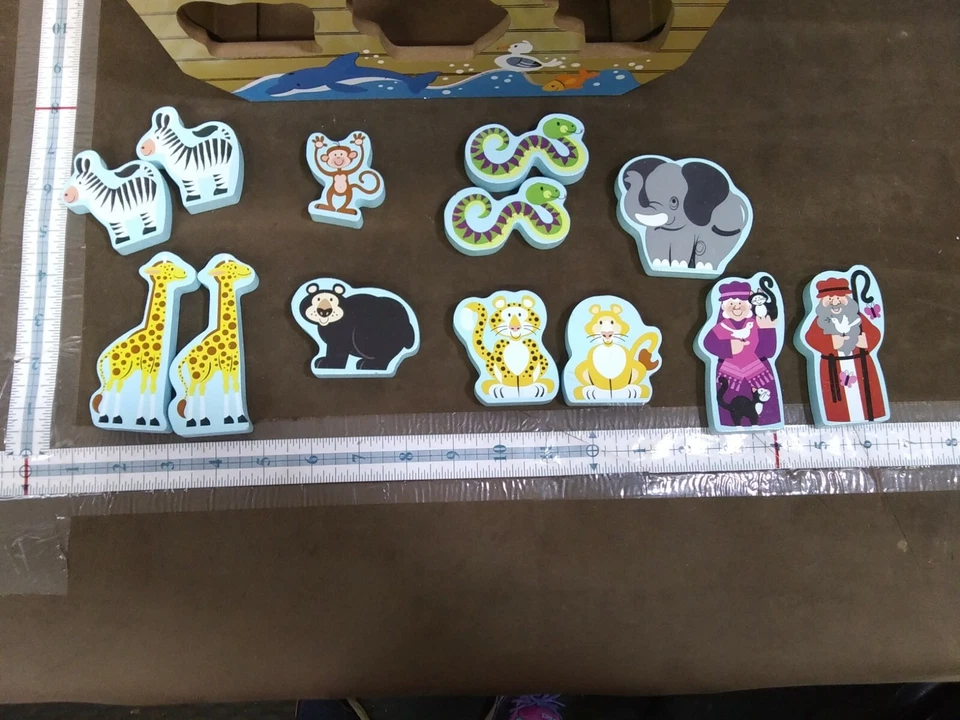 Melissa & Doug Noah's Ark Wooden Play Set ark + 13 Pieces #3786 - Image 2 of 4