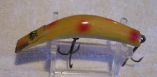VINTAGE  LAZY IKE WOOD LURE  11/30/20P  3"  YELLOW RED SPOTS LOT A