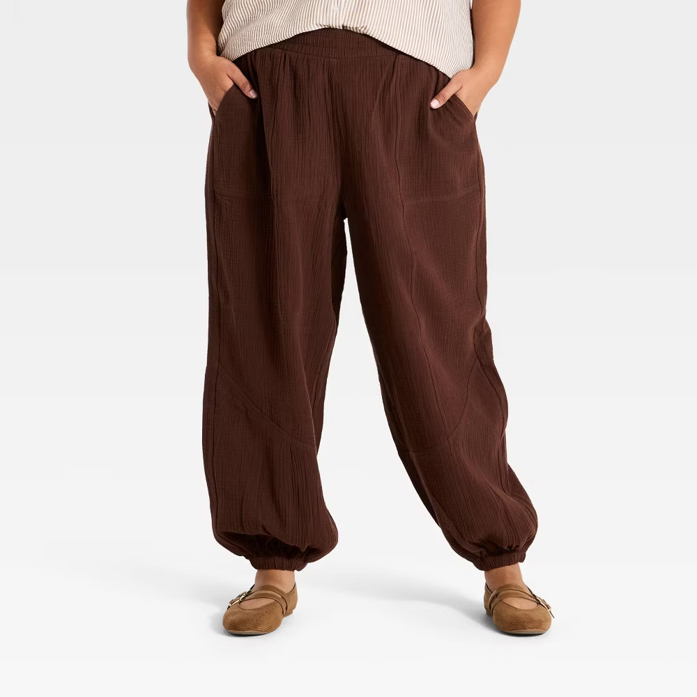 Ava & Viv Women's Plus Casual Pull-On Cuffed Balloon Pants - Brown
