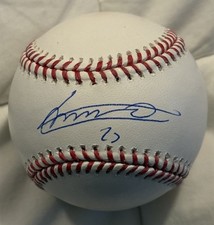 Vladimir Guerrero Rookie Cards and Autographed Memorabilia Guide 49