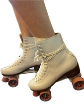 Classic Chicago Roller White Women's Retro Roller Skates size 9W