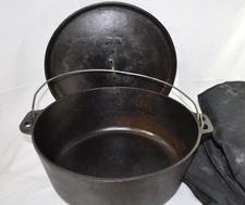 14" Cauldron /Cast Iron Dutch Oven, Three Legs with Lid & Fabric Case. Campfire