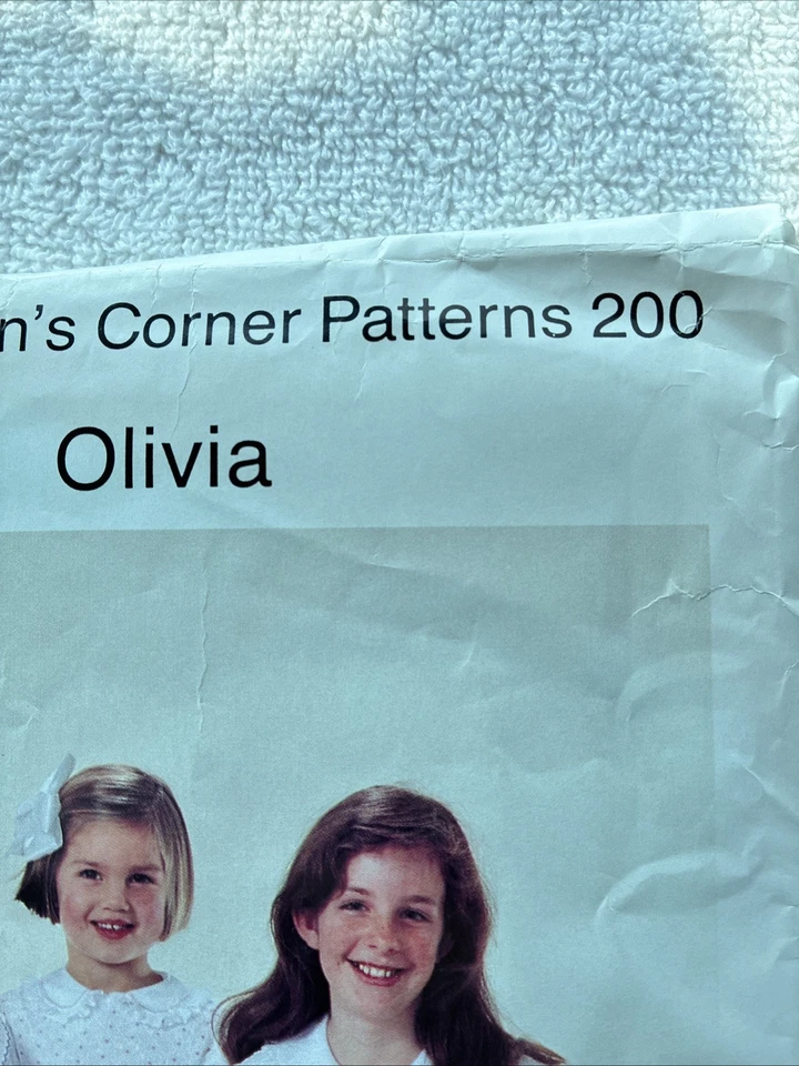 VTG NEW The Children's Corner Patterns 200 Olivia Smocked Dress Sz 1-4 Uncut - Image 4 of 4