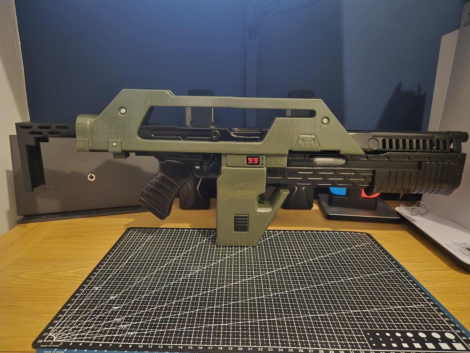 Aliens M41A Pulse Rifle Cosplay Prop