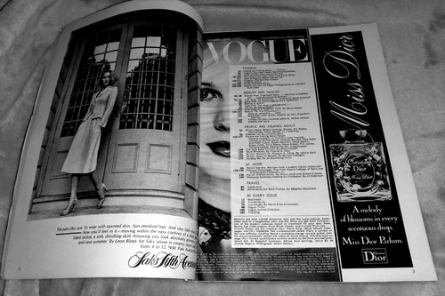 VOGUE MAGAZINE USA January 1978 Douglas Fairbanks Vintage 1980s Fashion American - Picture 24 of 24