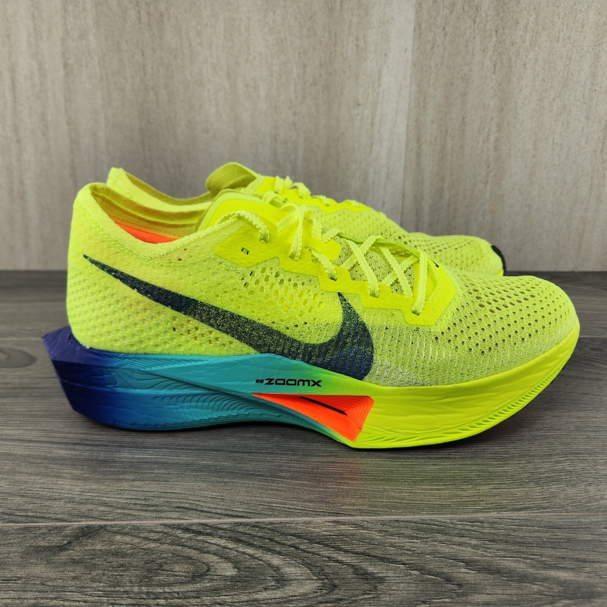 スパイク・シューズ NIKE ZOOX VAPORFLY NEXT % 3 28.5 スパイク・シューズ NIKE ZOOX VAPORFLY NEXT % 3 28.5 Nike