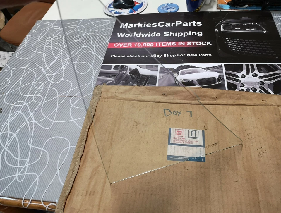 Vauxhall Cavalier MK II Cuarto Fijo Ventana Vidrio Trasero Izquierdo Genuino Nuevo 1982-88 - Imagen 2 de 3